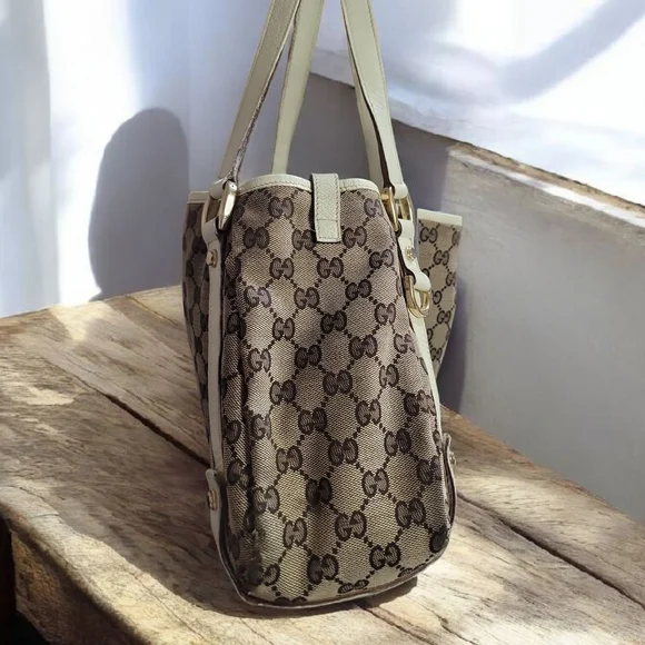 GUCCI GG Canvas Abbey Tote In PRELOVED CONDITION LEATHER HAS BEEN RETOUCHED - Picture 5 of 16